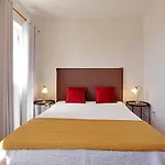 Casa Dos Platanos Near The Center Of Amarante, Golf Course And Water Park. Chalet