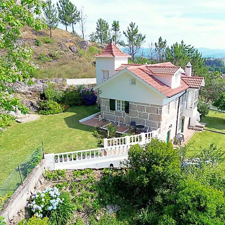 Horská chata Casa Dos Platanos Near The Center Of Amarante, Golf Course And Water Park. *