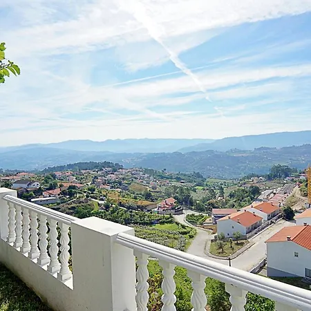 Casa Dos Platanos Near The Center Of Amarante, Golf Course And Water Park.