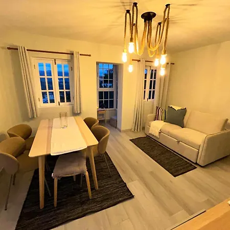 Casa Dos Platanos Near The Center Of Amarante, Golf Course And Water Park. Amarante