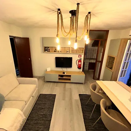 Chalet Casa Dos Platanos Near The Center Of Amarante, Golf Course And Water Park. *